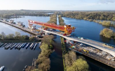 Colne Valley Viaduct crosses Grand Union Canal [–with video]