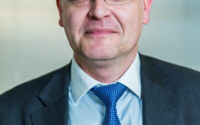 Harding leaves SRML for McLaren