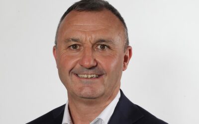 Build UK chair turns from White to Brown