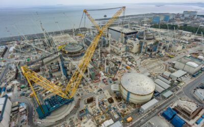Second reactor lifted at Hinkley Point