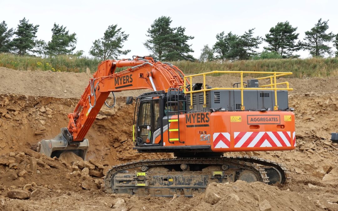 Myers Group picks Hitachi for quarry work