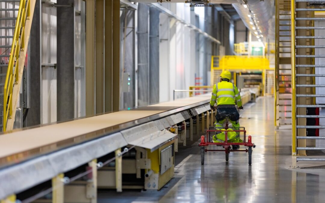 Plasterboard manufacturer cuts carbon